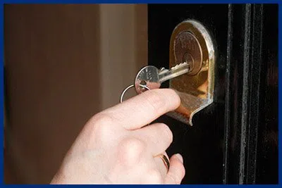 Advantage Locksmith Store Manville, RI 401-249-9264 - 7-door-unlock